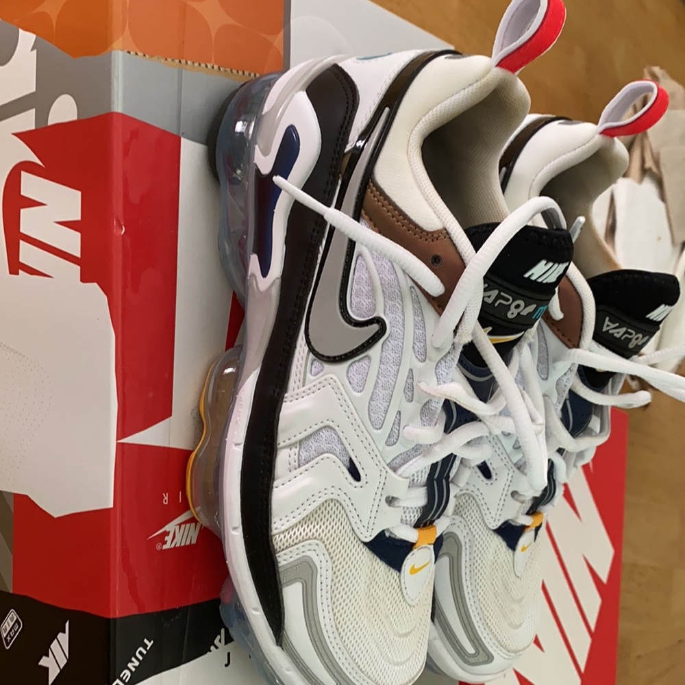 Like new! - Picture 2 of 3